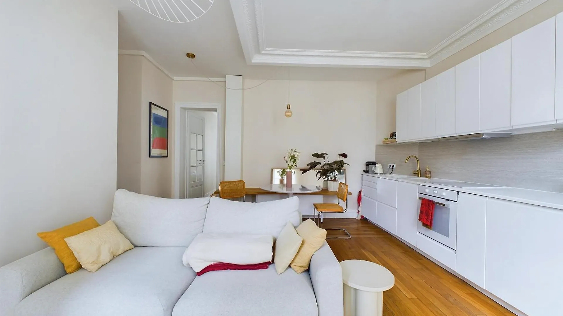 Charming Montmartre Apartment Paris