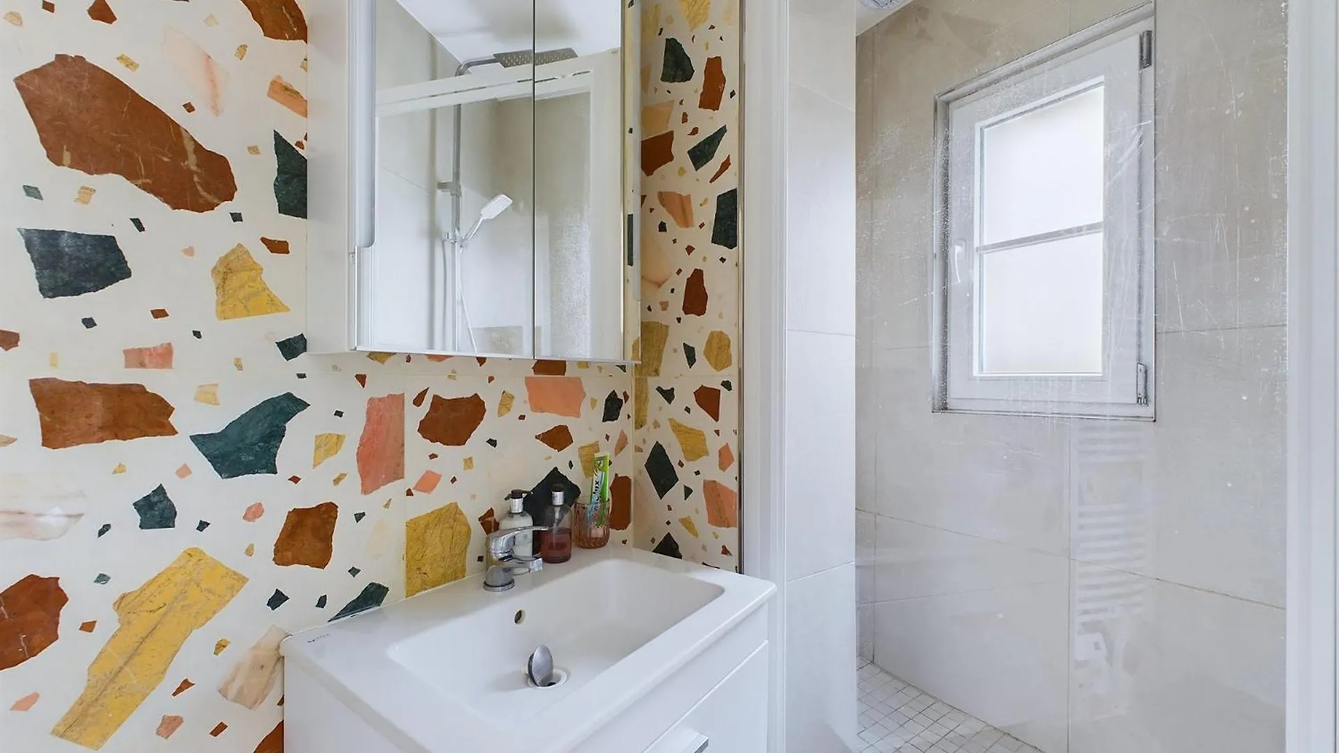 Charming Montmartre Apartment Paris