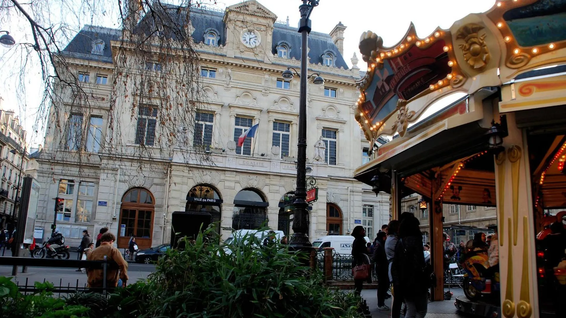 Charming Montmartre Apartment Parijs