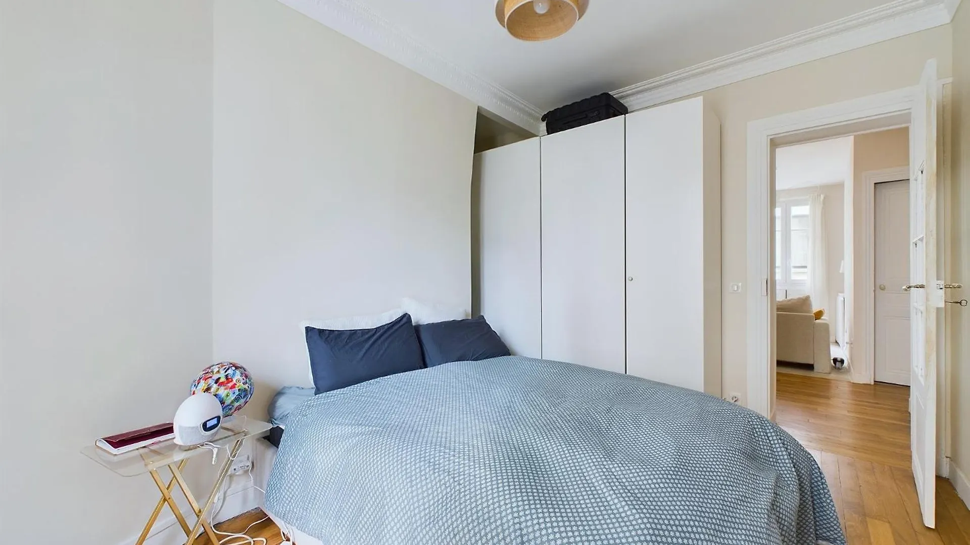 Charming Montmartre Apartment Paris
